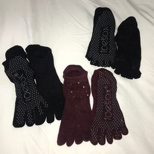 3 pairs of barre toe socks